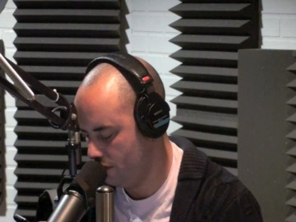 "Commandeur Replay" sur Ouï Fm n°73 02.12.09