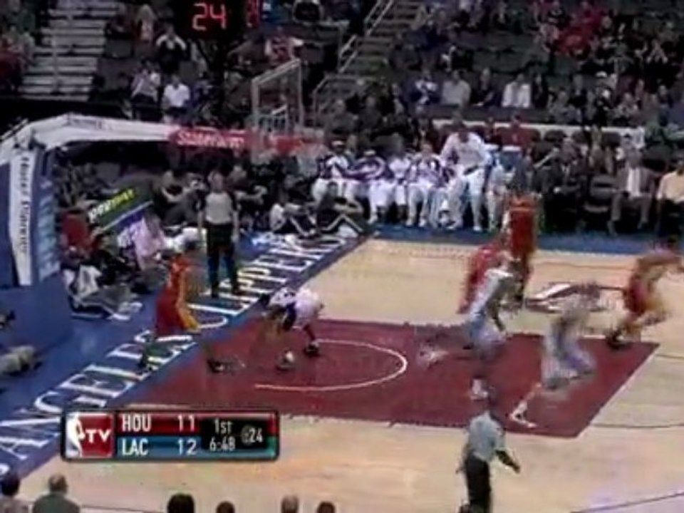 NBA Al Thornton passes it to himself off the backboard for t
