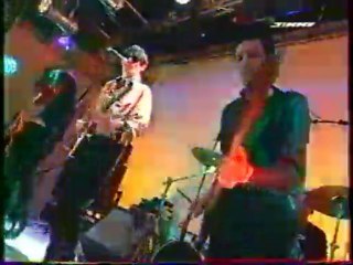 DOGS Hang on to yourself (Canal Jimmy 2001)