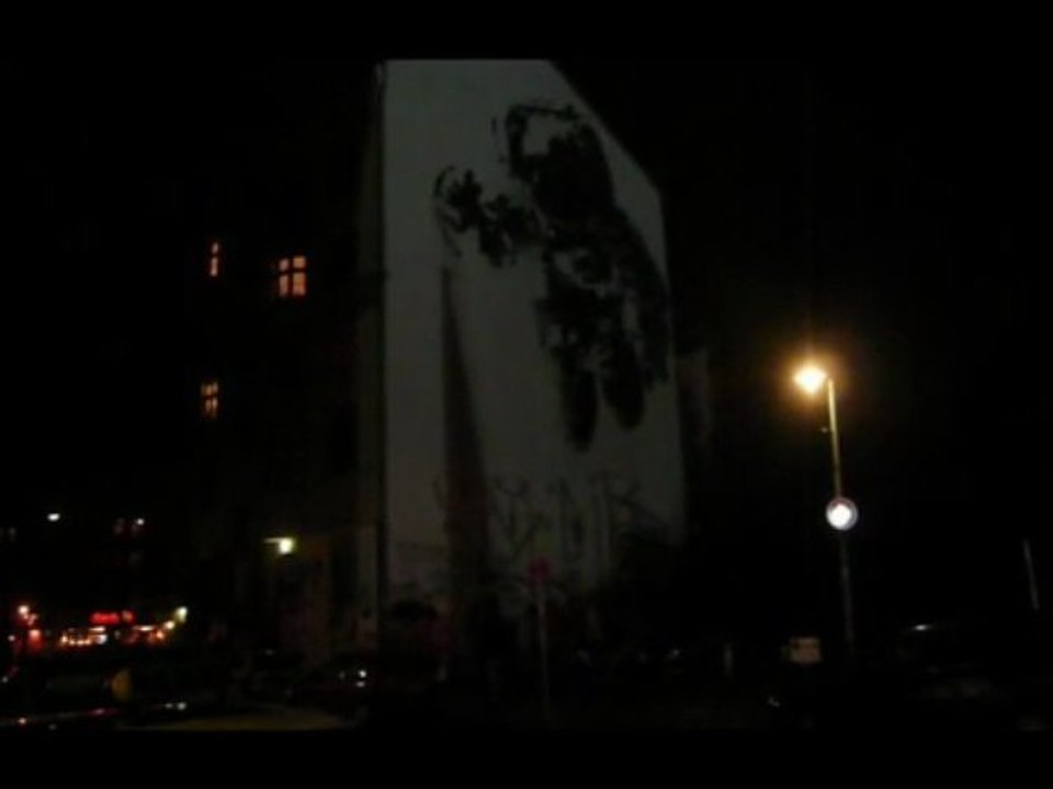 Victor Ash: Astronaute cosmonaute et son drapeau