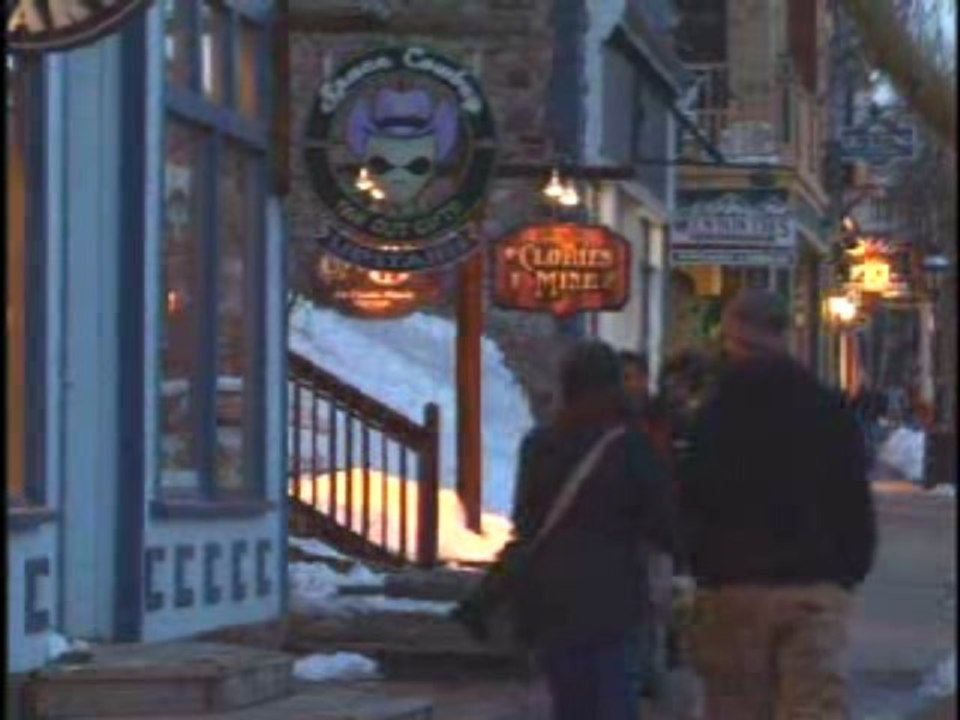 Brekenridge, CO - Holiday Lodging Packages and Festivities