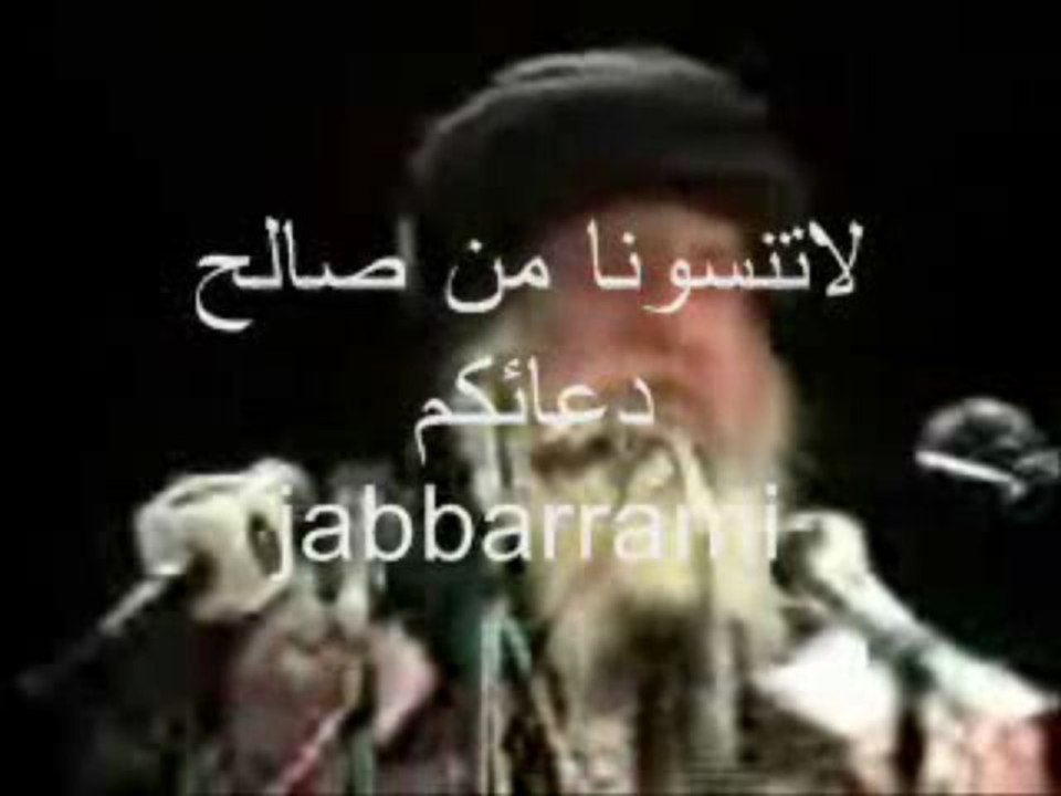 البابا شنوده وتوزيع جسد ودم الاله بحكمه