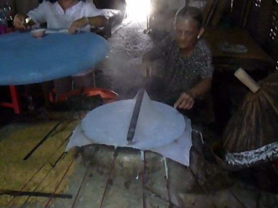 La fabrication des galettes de riz 2