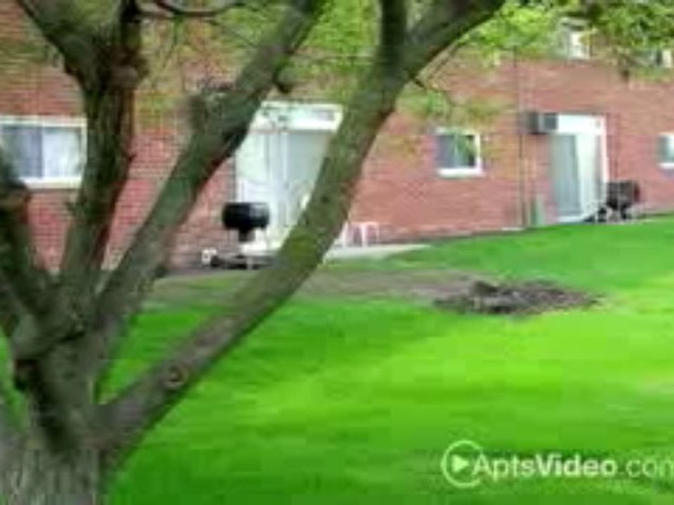 Fox Run Apartments in Saint Charles, IL