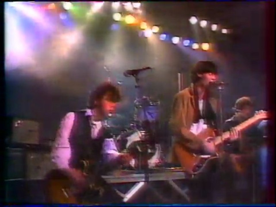 DOGS Shakin with Linda (l'Echo des Bananes 1983)