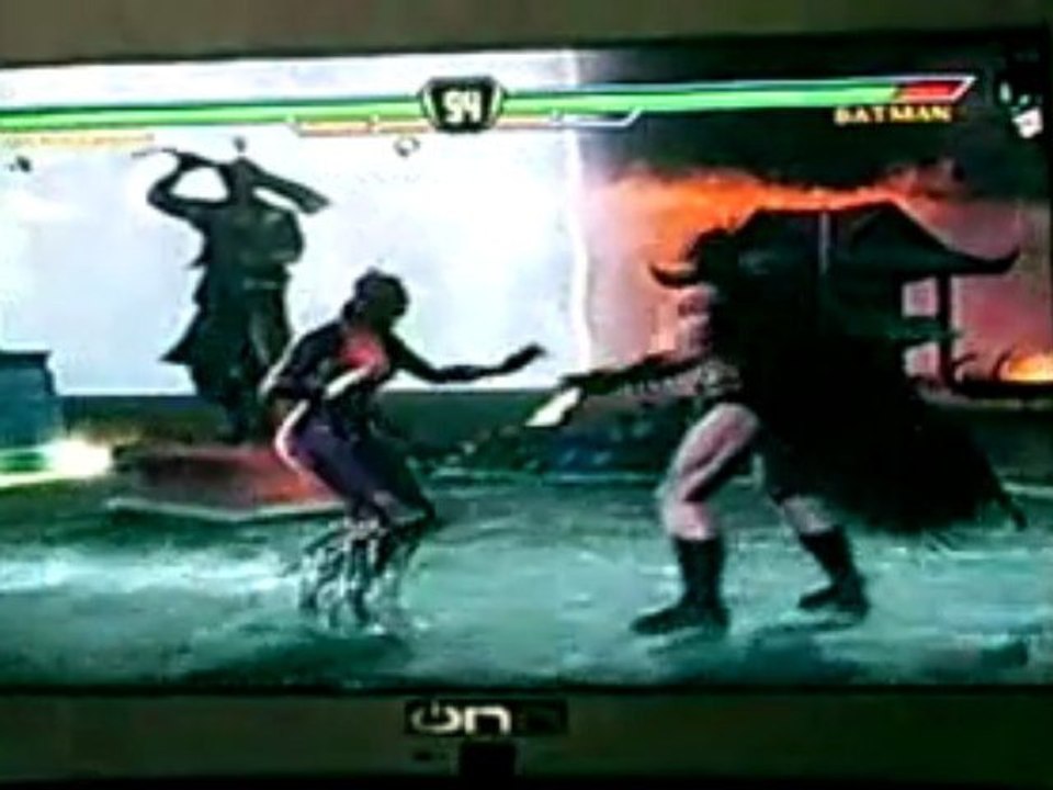 Mortal Kombat VS DC- Catwoman VS Batman