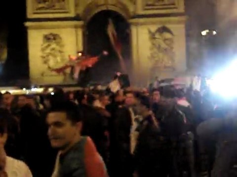 Qualification Algérie 2010 - Défilé sur les Champs-Elysées