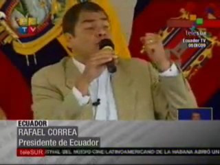 Presidente Correa respondió a ex ministro Santos