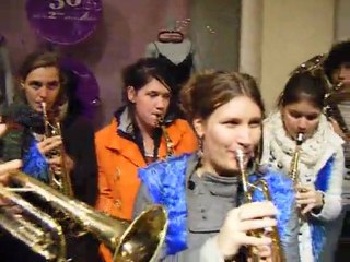 Hot Stuff - La Fanfaraon fête des lumières 2009