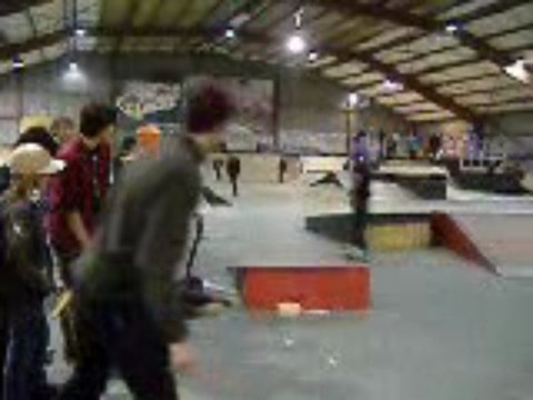 Nadège Ecot skate à Chelles