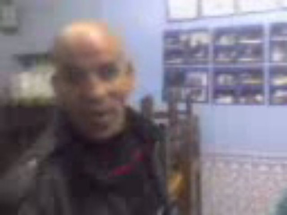 kamel supporte l'om (un lyonnais pour l'om)