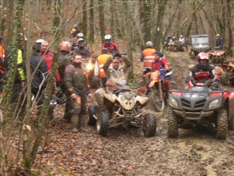 Quad téléthon a aubas le 06 12 2009