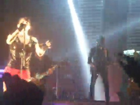 Superbus 20.11.09 - Nelly