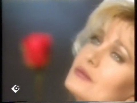 Emel Sayin-ODALARDA ISIKSIZIM video klip NOSTALJI özel arsiv