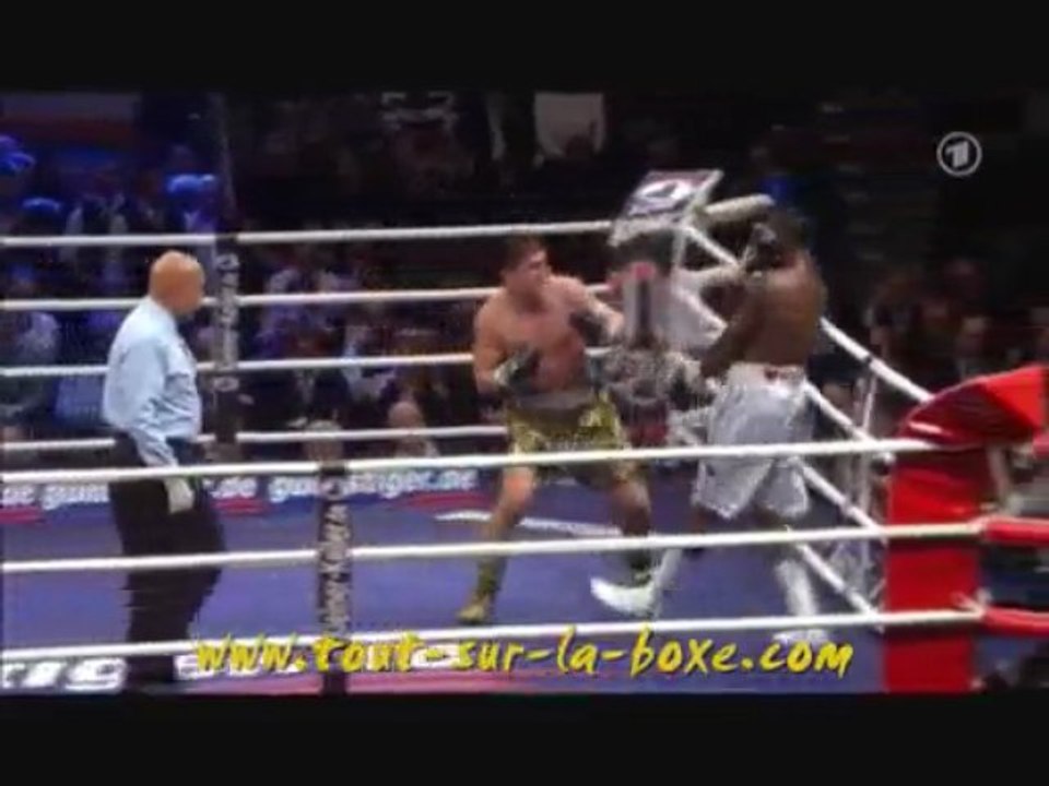 Marco Huck Vs Ola Afolabi __ Part 2
