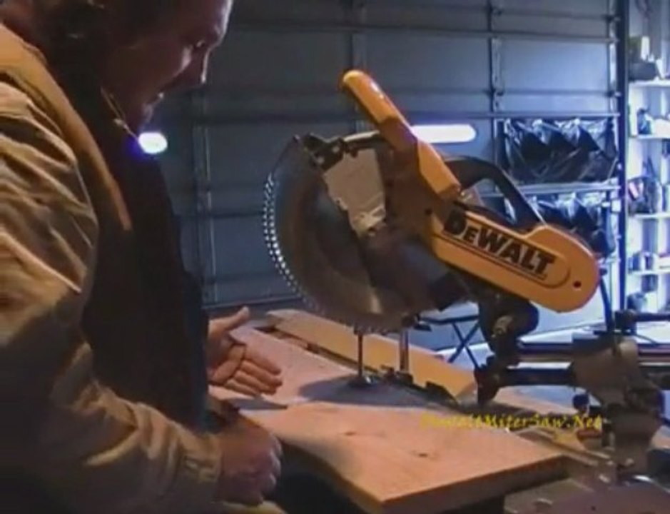 Dewalt Miter Saw-Sliding Compound Miter Saw Demo