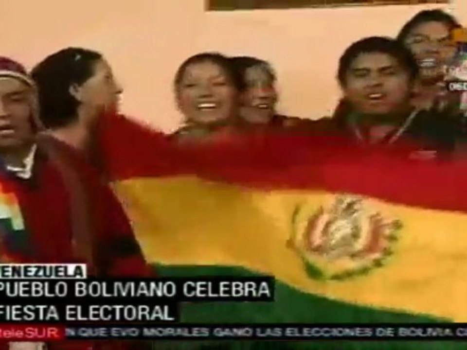 Votan bolivianos residentes en otros paises