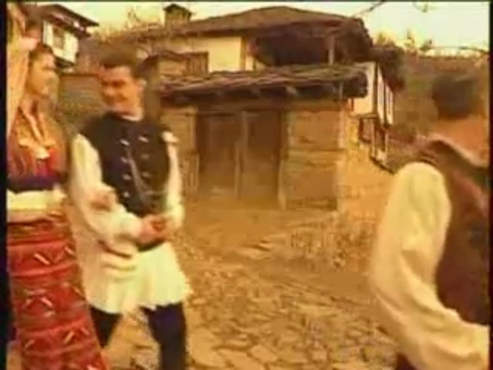 Николина Чакърдъкова - Три години