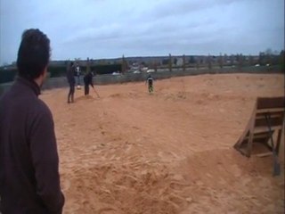 Sauts en mbx5t par Fab... tentatives de backflips !!!