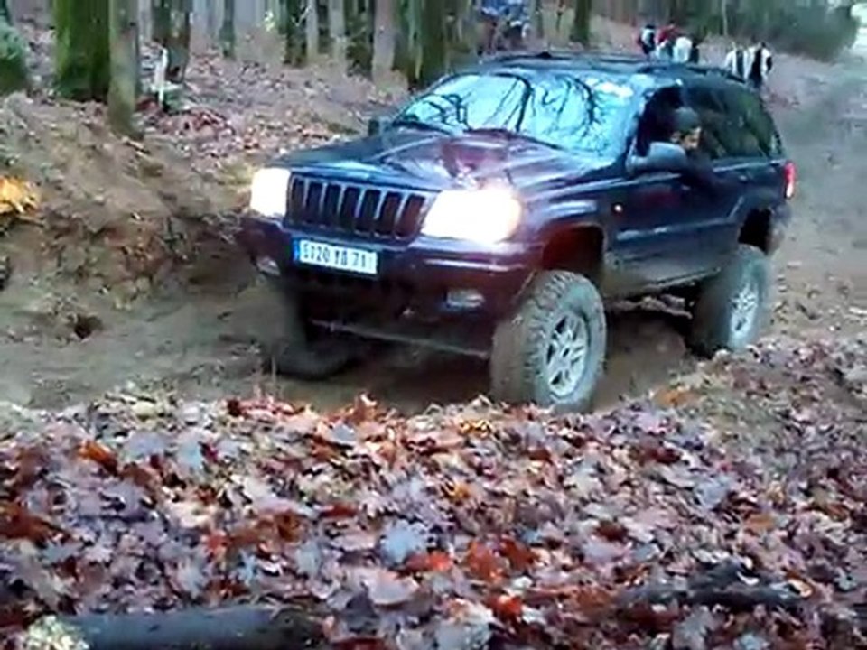 telethon 2009 jeep WJ dans la montée impossible 1/2