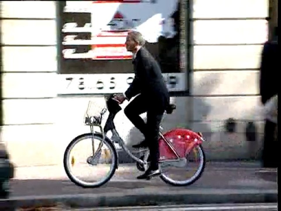 LYON TV - EN OFF AVEC AZOUZ BEGAG (partie 1)