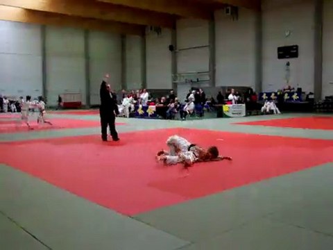 2ème combat de judo de Alexander st gilles le 6decembre 2009