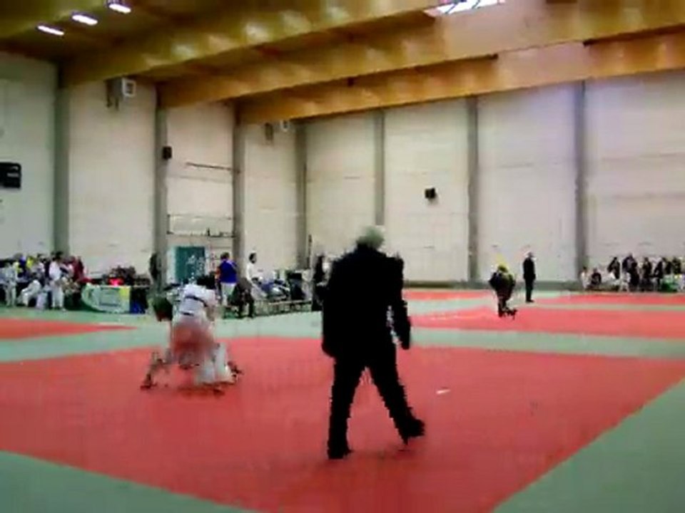 2ème combat de judo de Alexandre st gilles le 6decembre 2009