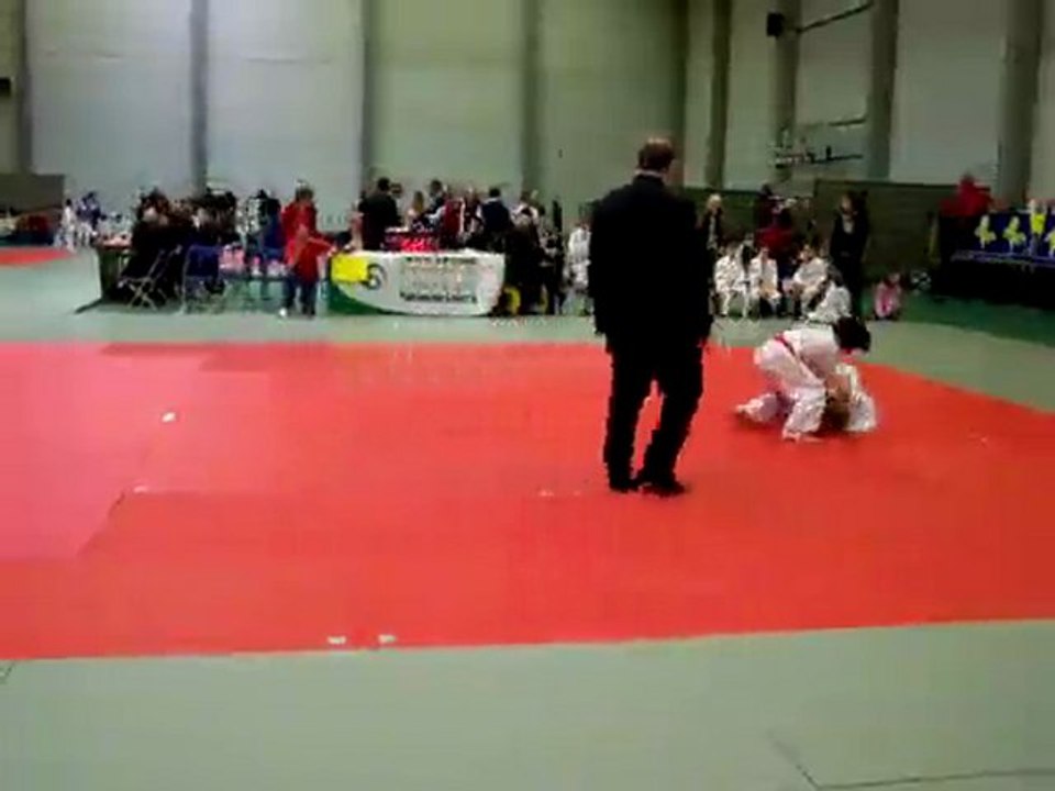 2ème combat de judo de gérald st gilles le 6decembre 2009