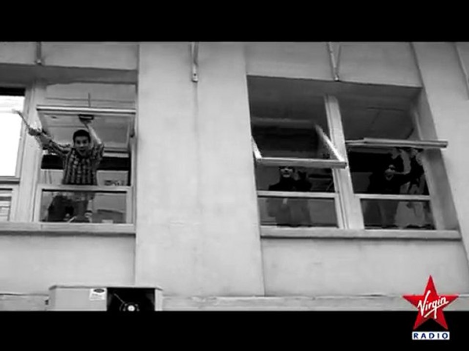 Camille Combal et son orchestre : Pub Egoiste