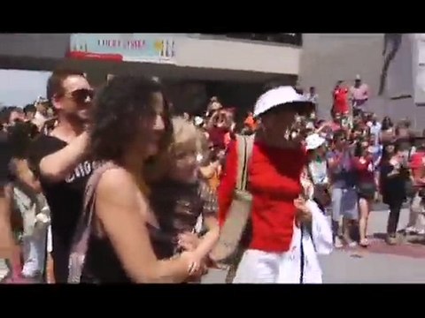 Flash mob Michael Jackson Beat it à Holywood (Californie)