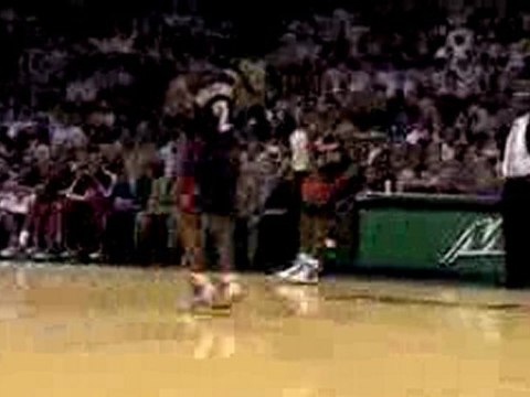 NBA The King goes into Memphis and drops 43 points on the Gr