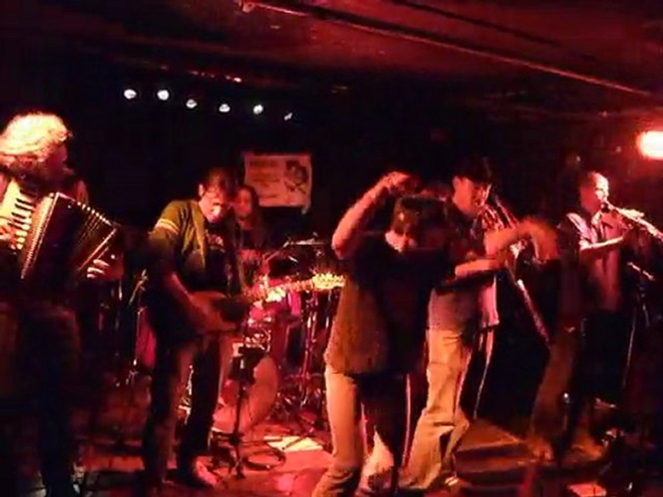 JABUL GORBA à l'Oreille Qui Traîne (2)