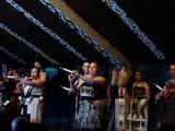 tamaki maori (59) danse baton