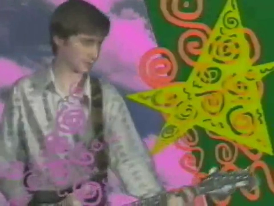 Mary Goes Round.Mary's Garden