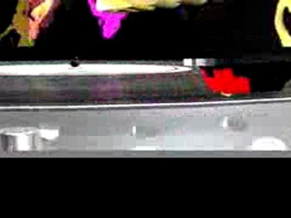 Mark Apsolon running on turntable