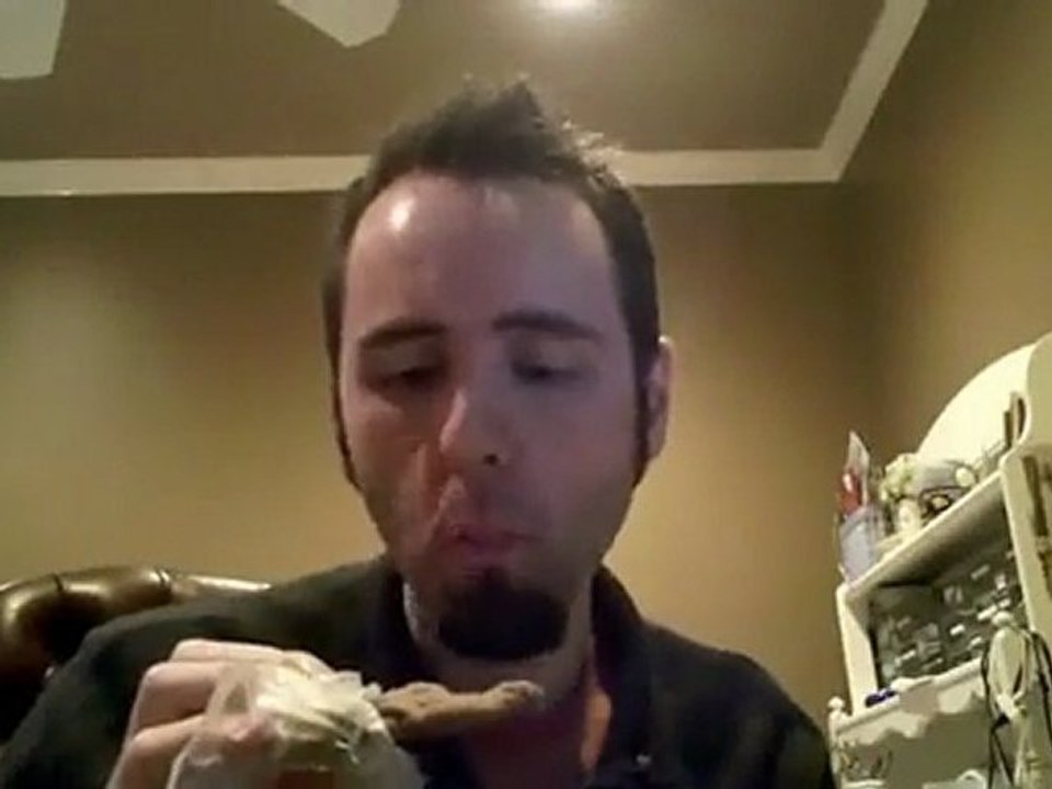MAN DANCES WHILE EATING [12/8/09] - 230