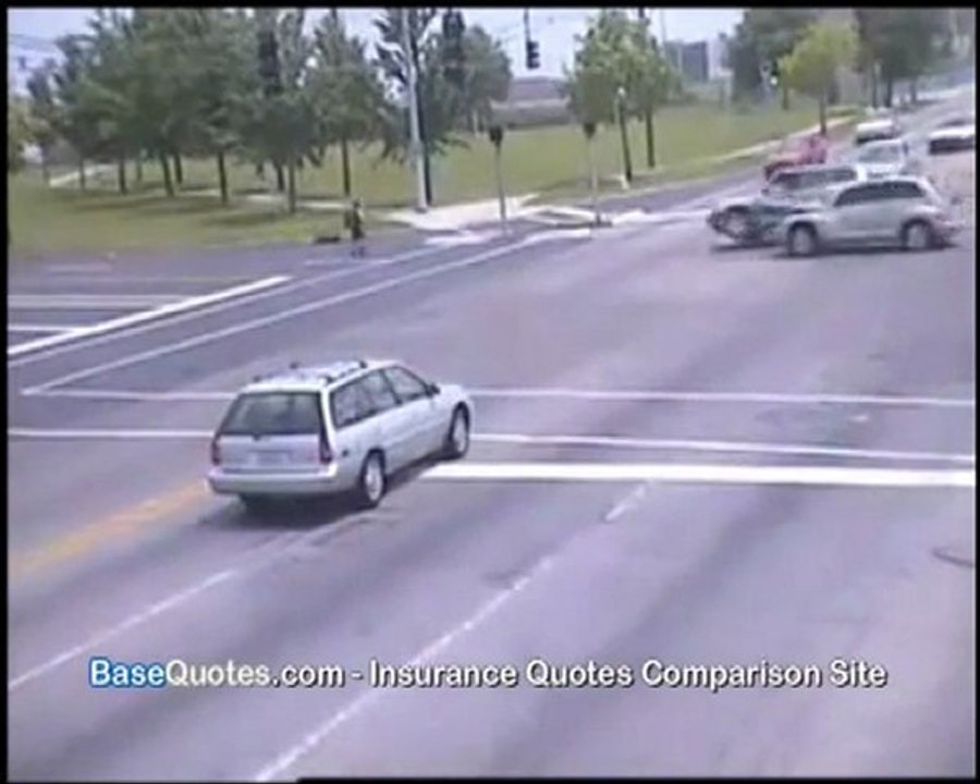 Red Light Crash / Red Light Accident with Pedestrian Crossin