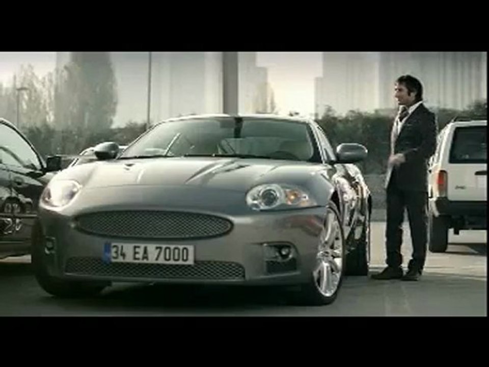 Anadolu Sigorta Kasko Reklamı (Otopark)