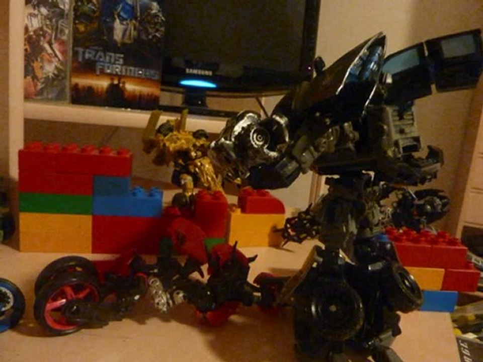 transformers stop motion arcee vs bonechruser