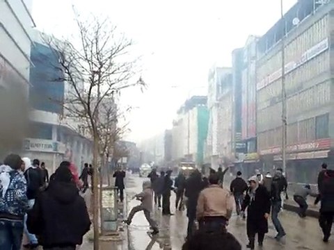 Van'daki izinsiz Gösteride Çıkan Olaylar (10 Aralık 2009)