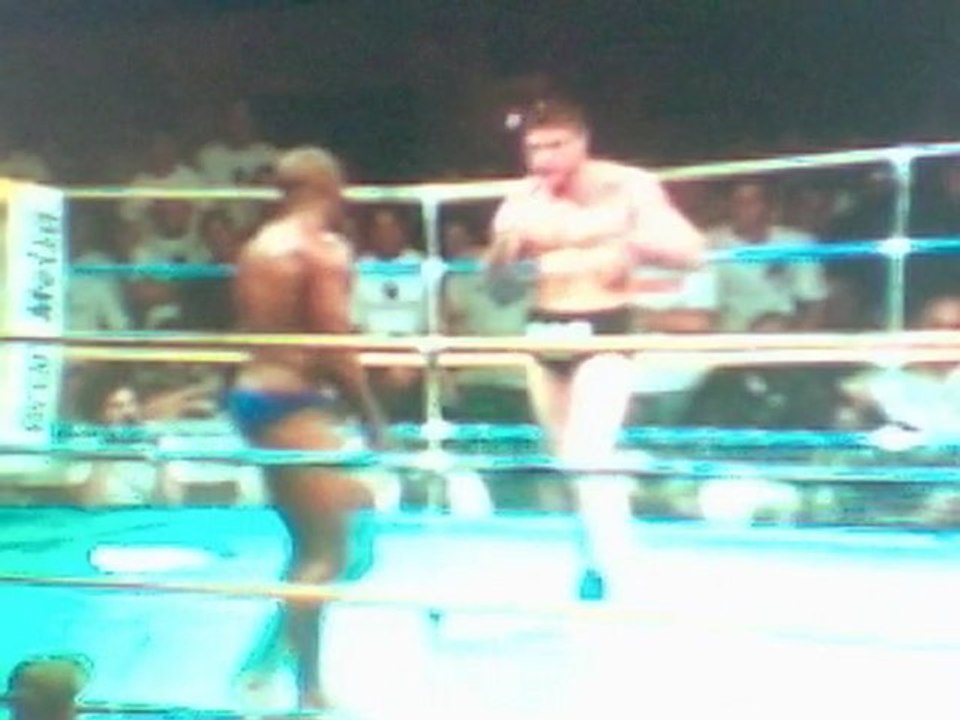 Pele landi vs. Jorge Pereira