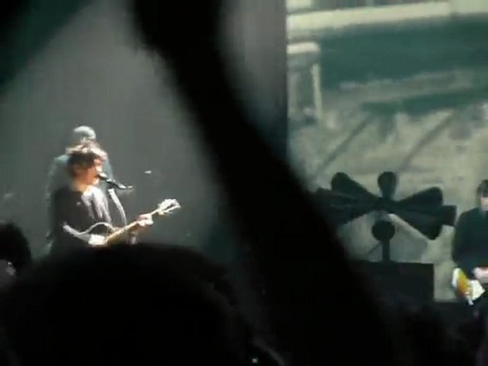 Indochine, Tours 2009, Le lac