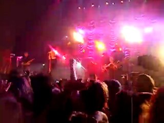 Concert Paramore : Careful