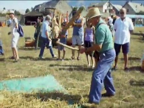 Fête des moissons 2009 - le battage
