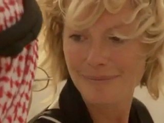 Une britannique ému par l'appel a la prière (adhan)