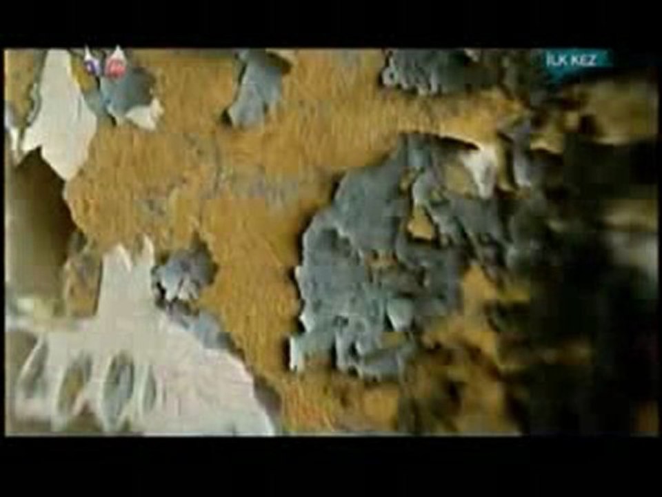 Funda Arar-Gecmez Yara 2009 Orjinal Video Klip