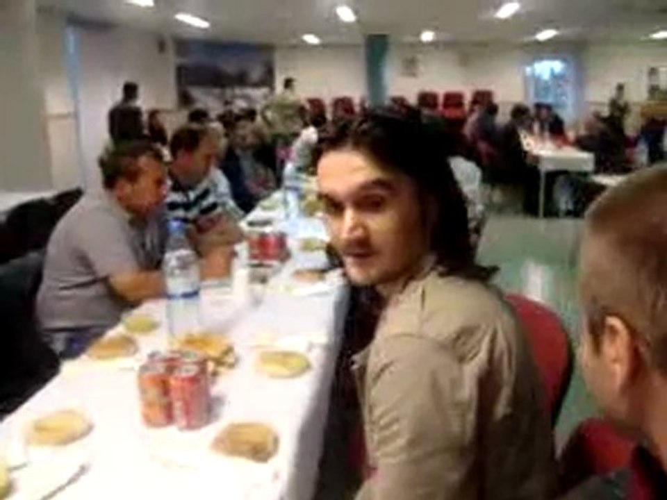 hollanda batitrakyalilar iftar yemegi roterdam