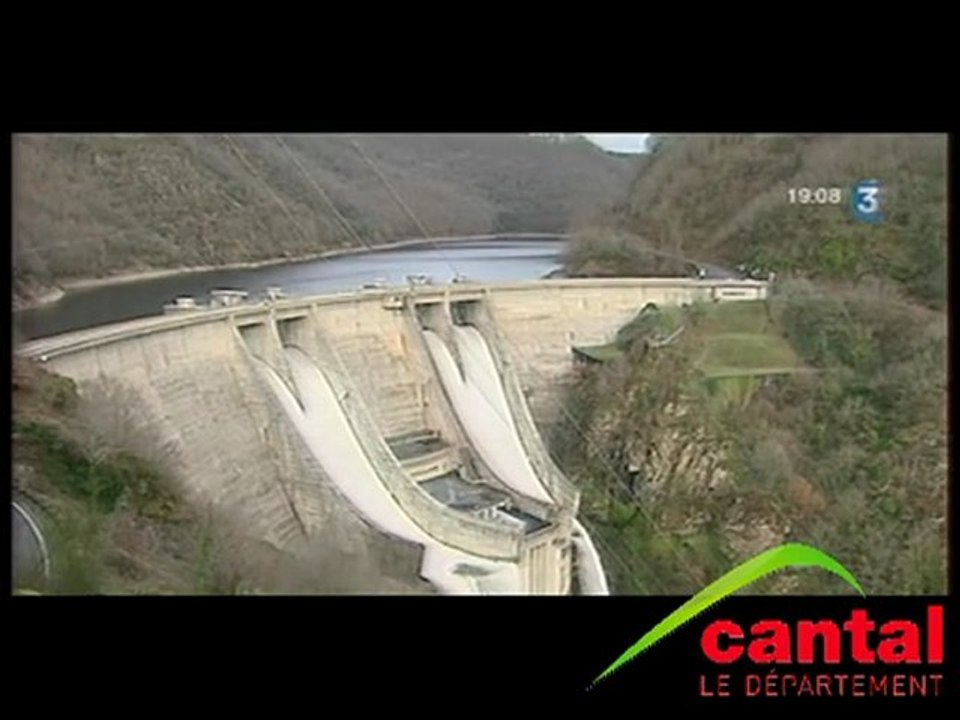 Barrage de l'Aigle (le lâcher d'eau)