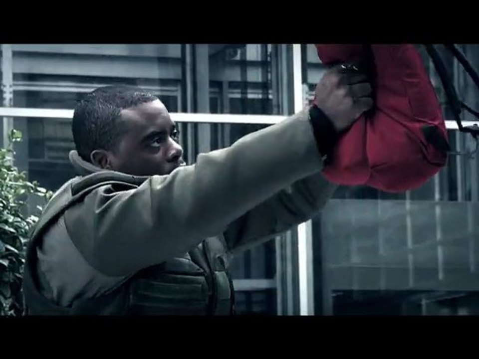 Publicité Eastpak - BUILT TO RESIST