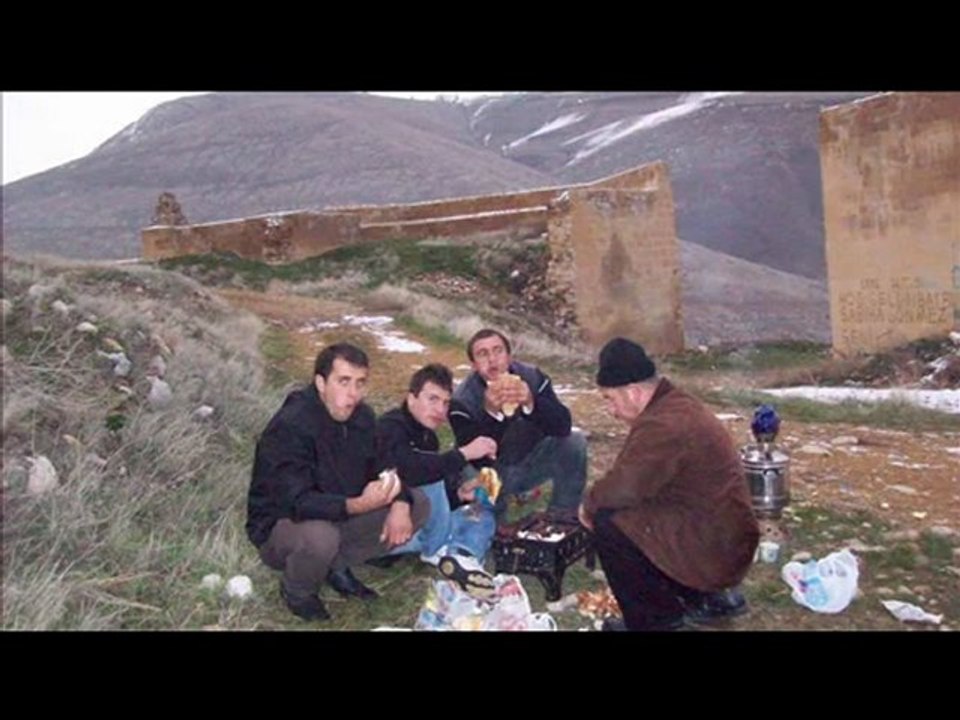 BALLICA KÖYÜ GÜMÜŞHANE GENÇLERİN BAYBURT GEZİSİ 30,11,2009